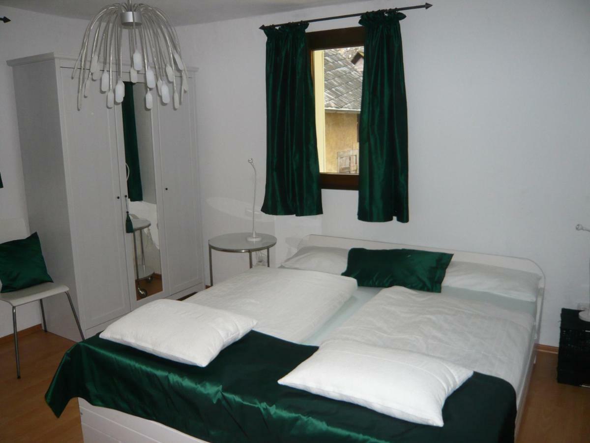 Pension Am Weinberg Мезених Экстерьер фото